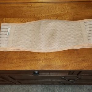 Adjustable Mesh Maternity Bump Support Band